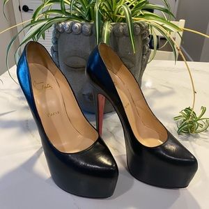 Christian Louboutin Daffodil Size 39